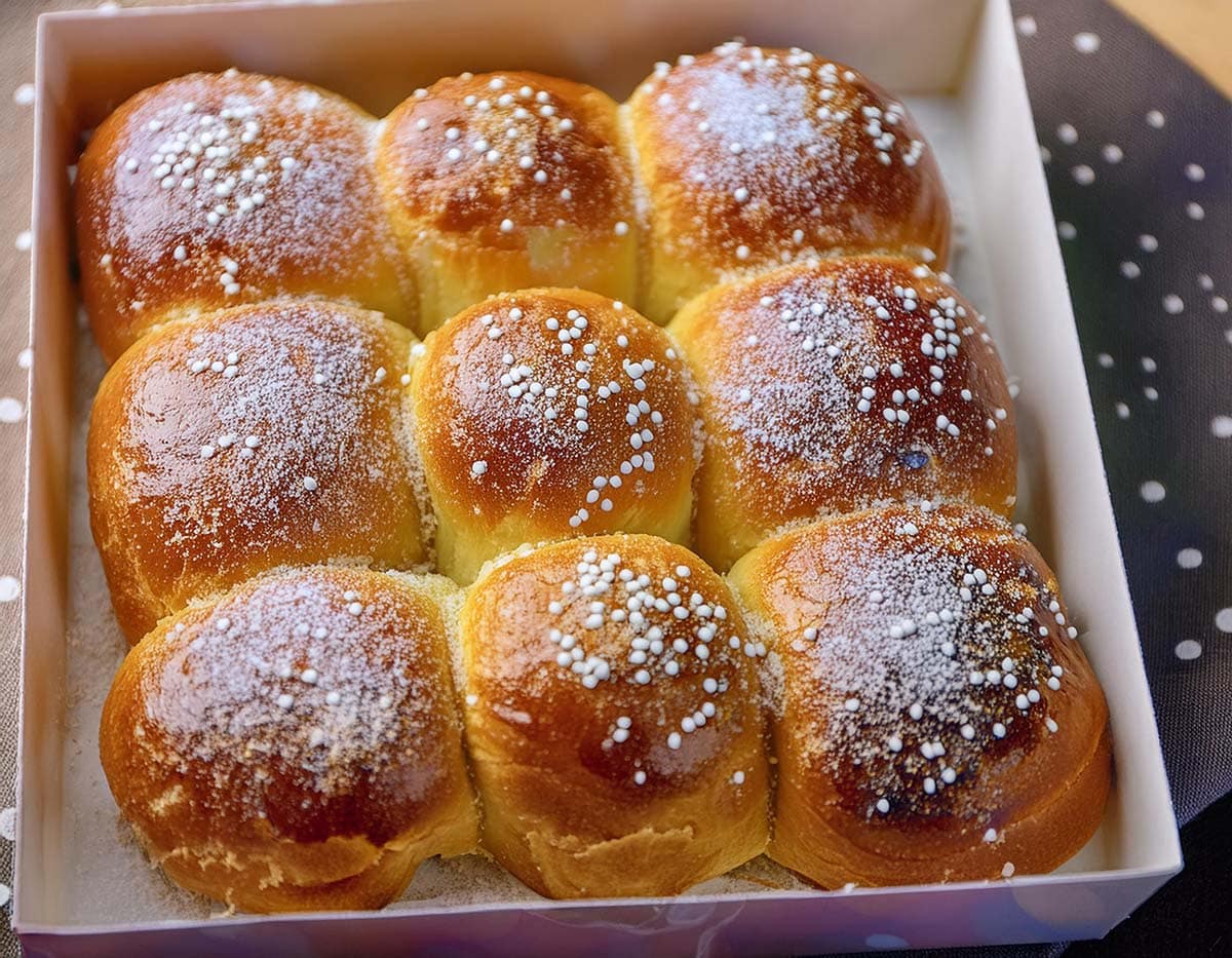 brioche Butchy allemande, un délice moelleux et filant. Astuces et secrets pour une brioche parfaite sans beurre !