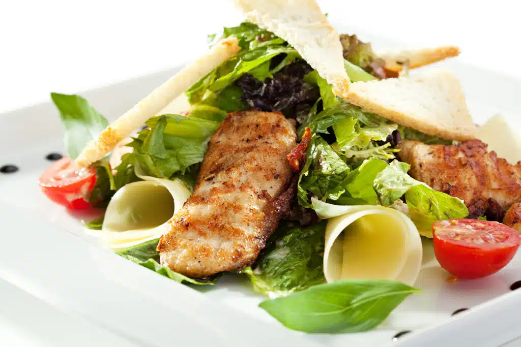 salade poulet fromage à grillé grillis salakis