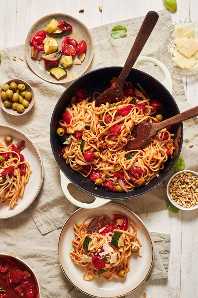 Découvrez comment préparer un one pot pasta en 15 minutes : un plat unique, savoureux et facile à réaliser. Recette, astuces et variantes pour tous les jours