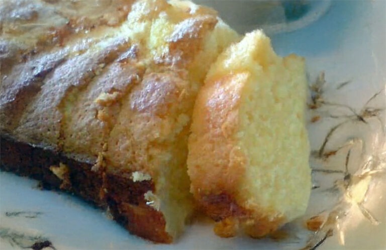 Gâteau au yaourt : pourquoi c&rsquo;est toujours le meilleur gâteau à faire avec les enfants
