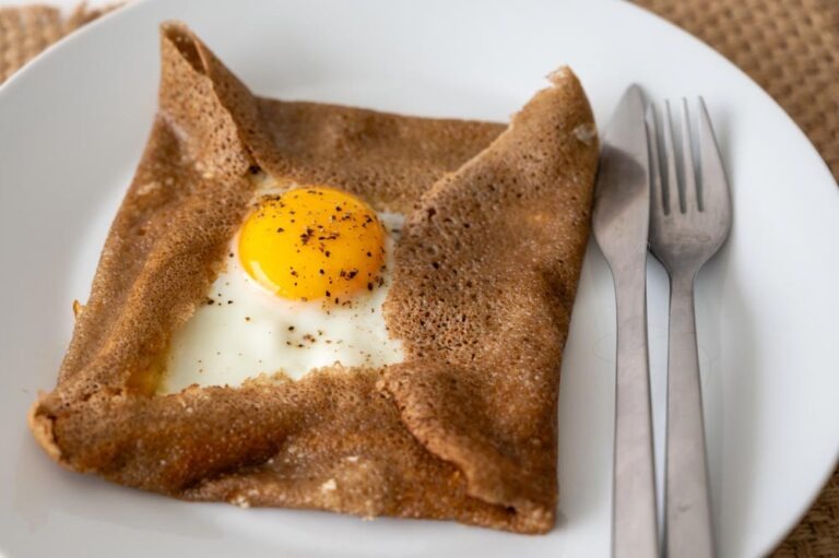 Pâte à galettes de Sarrasin : la Recette Inratable (+ conseils d’un Nordiste)
