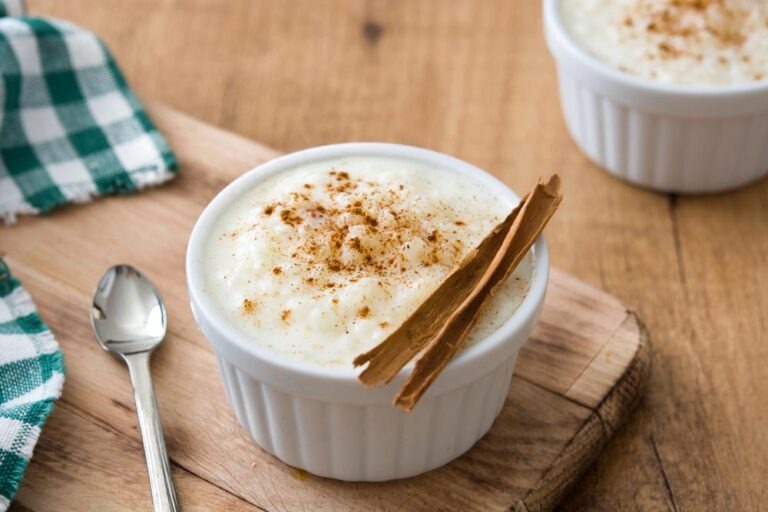 Riz au lait à l&rsquo;ancienne : la recette traditionnelle crémeuse et inratable